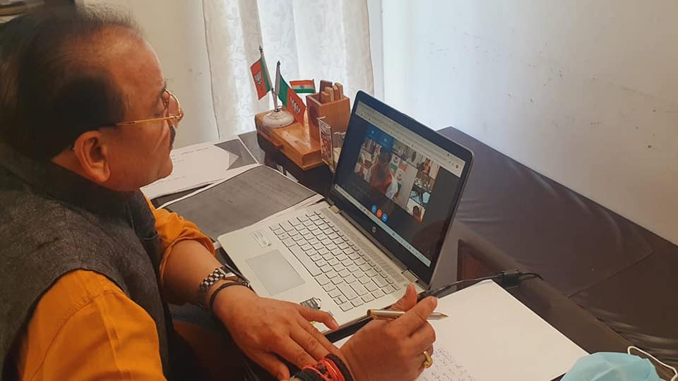 सांसद अजय भट्ट ने उधम सिंह नगर में कोरोना संक्रमण एवम रोकथाम की समीक्षा बैठक ली