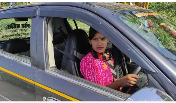 Uttarakhand: पति की तबीयत बिगड़ी तो खुद पकड़ा स्टीयरिंग…सुर्खियों में आई कुमाऊं की दूसरी महिला टैक्सी चालक