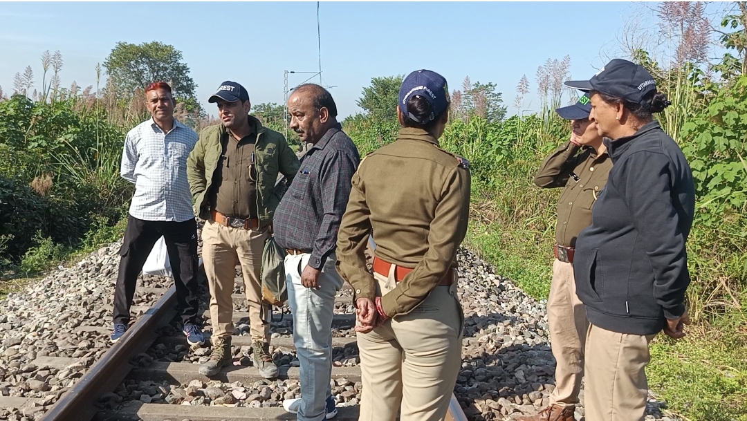 ukudn01maleelephantkilledafterbeinghitbybaghexpressonhaldchhatarpurrailwaytracktrainhaltedfortwohoursvisuk10053_28102026094234_2810f_1793160754_338